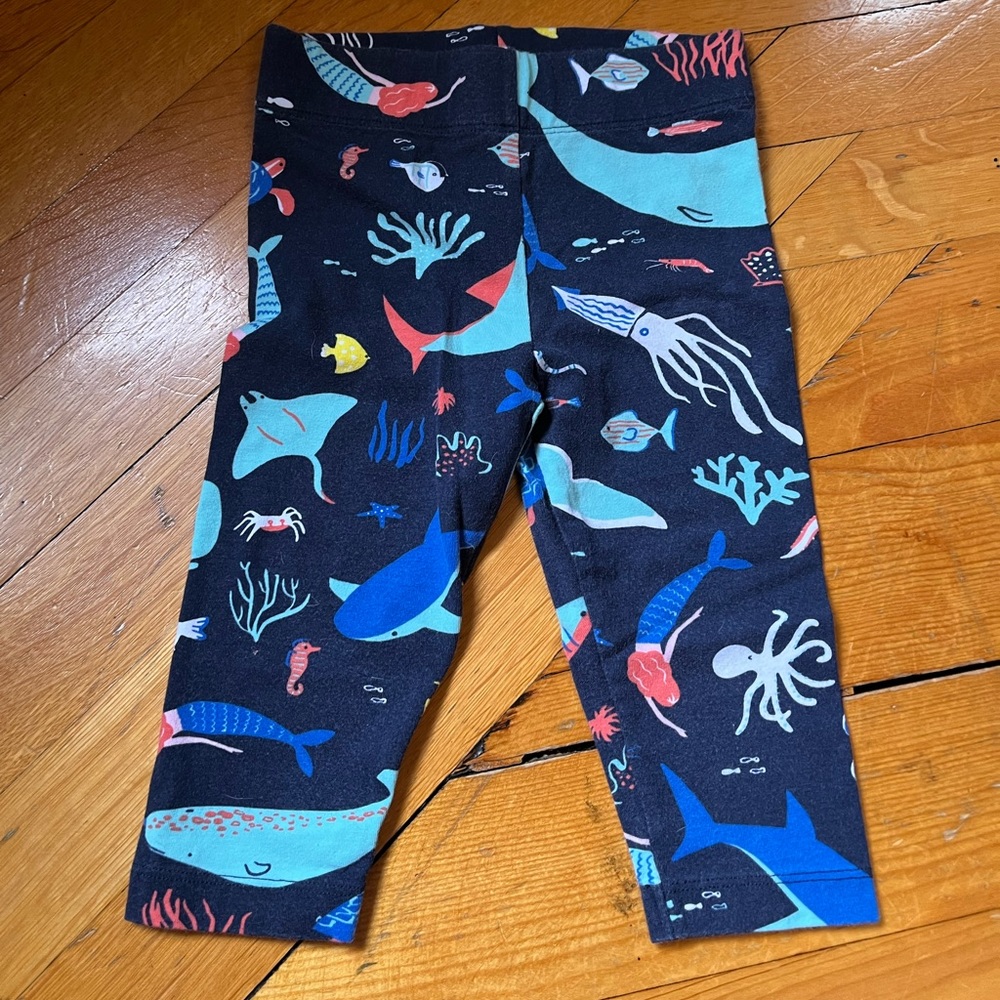 Mini Boden Cropped Leggings- sea print!